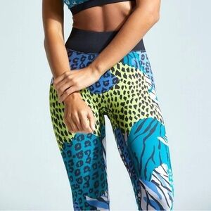 NOLI Panther Leggings-Size Small NWT